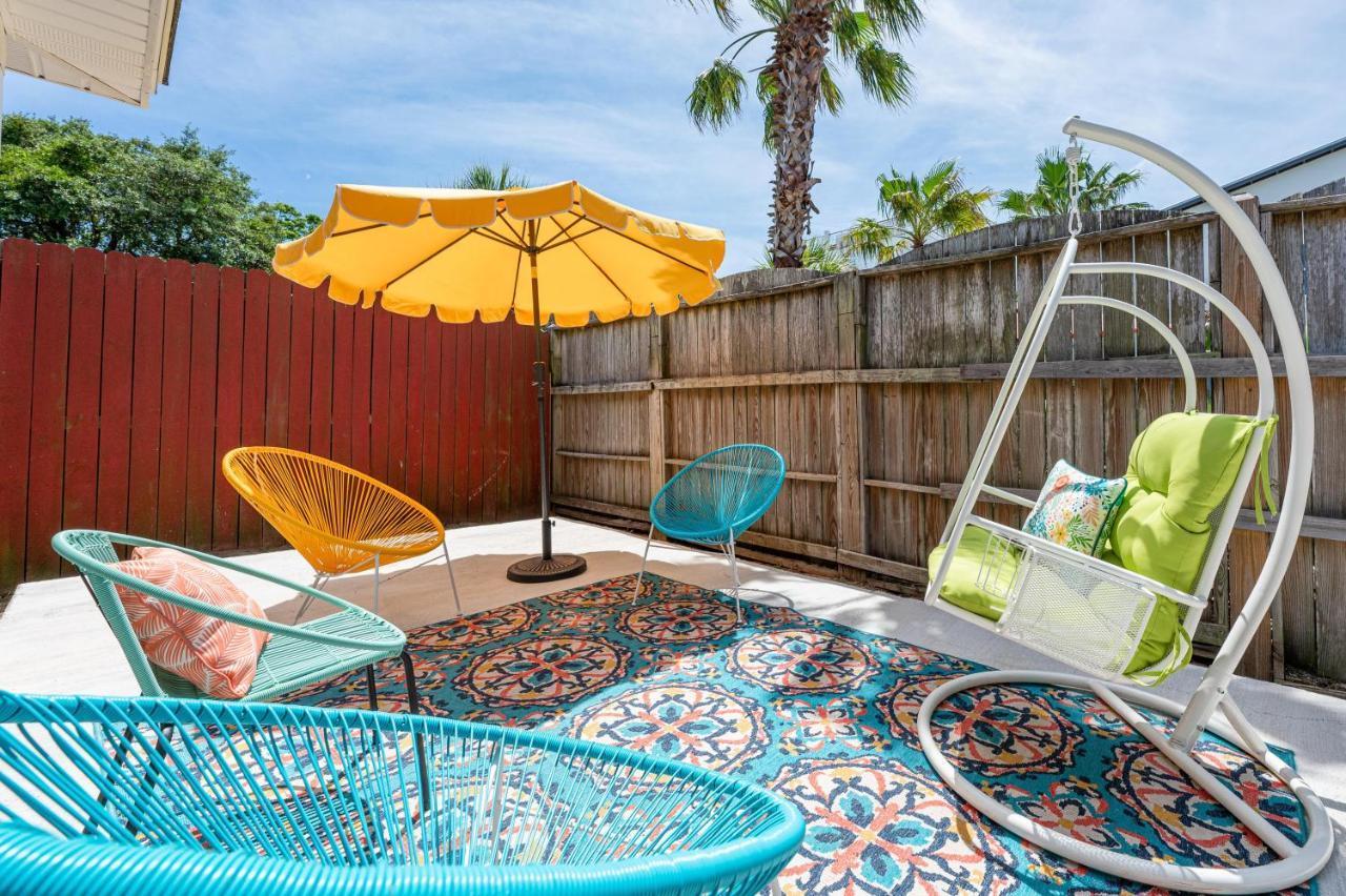 Private Beach Access, Fenced Yard & Pet Friendly, Pool, Cabana Life Beach House 德斯廷 外观 照片