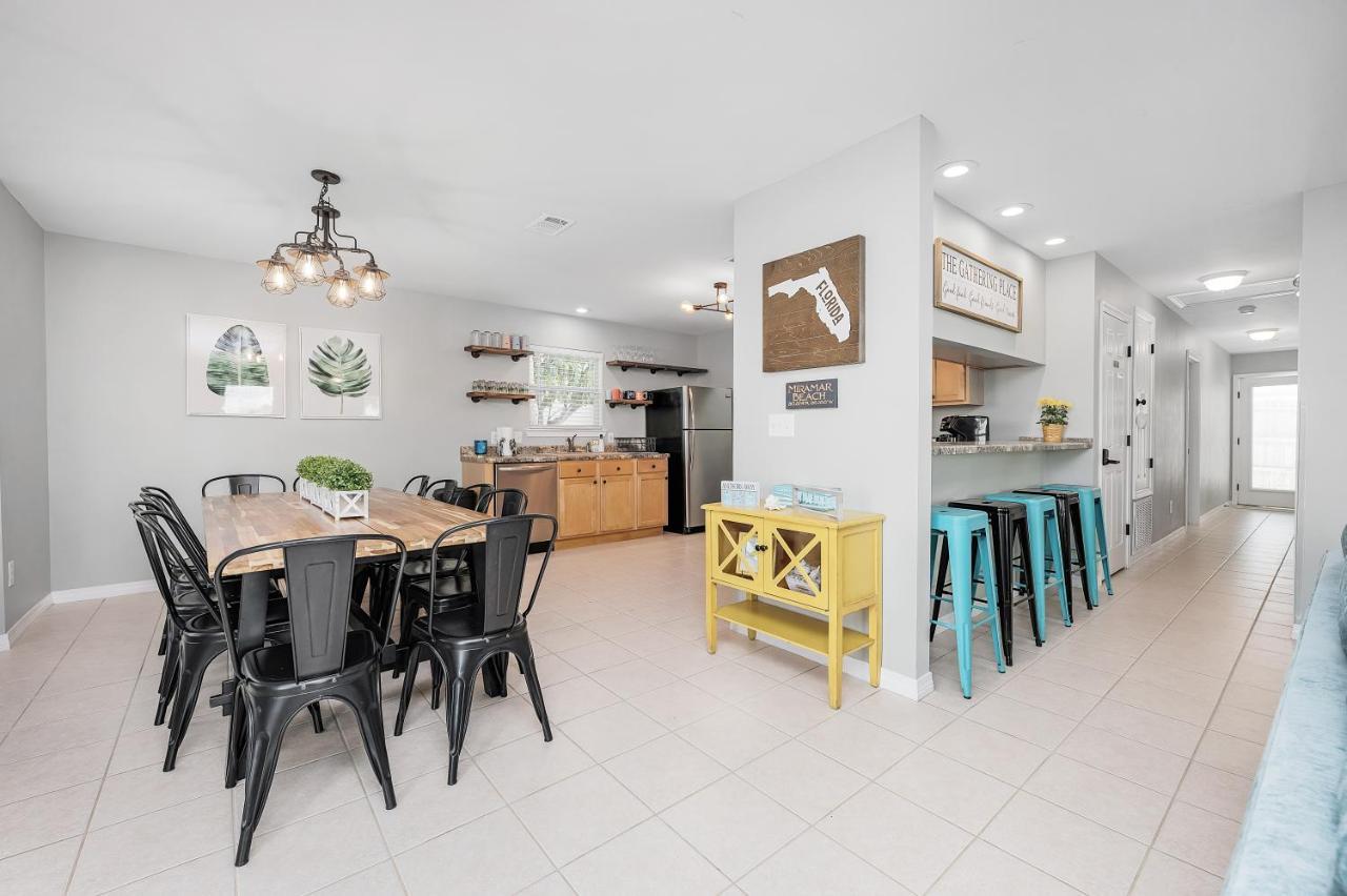 Private Beach Access, Fenced Yard & Pet Friendly, Pool, Cabana Life Beach House 德斯廷 外观 照片